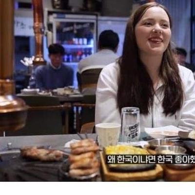 미국 가난한지역 출신 여성이 한국말 배운 이유.jpg