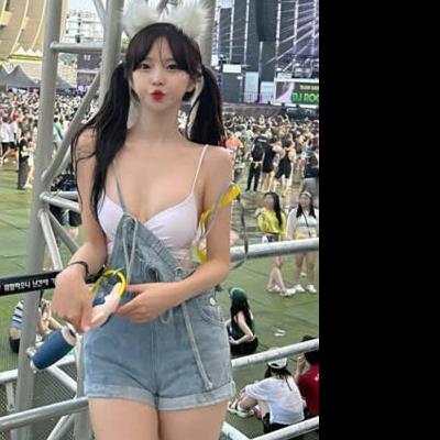 BJ 박민정 워터밤 흰 비키니 의상