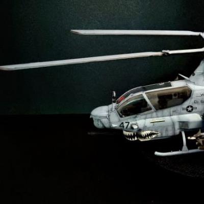 아카데미 1/35 미해병대 AH-1Z 샤크 마우스