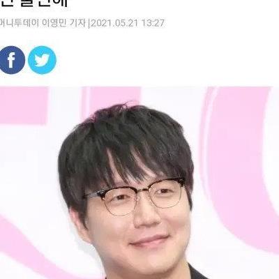 성시경지금이야.